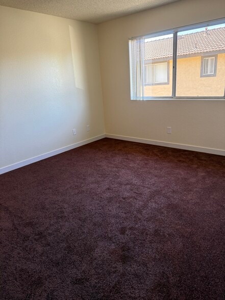 Master Bed2 - 725 Summerwood Ln