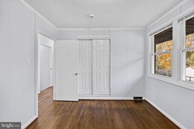 Building Photo - 8135 Allendale Dr