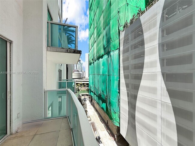 Building Photo - 41 SE 5th St