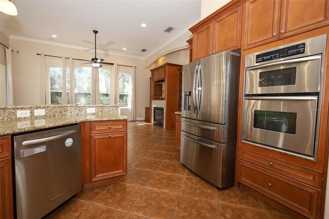 Building Photo - 5151 Vistamere Ct