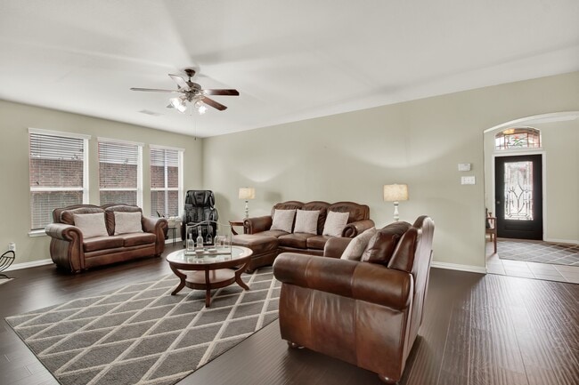 Building Photo - 15314 Hazen Point Dr