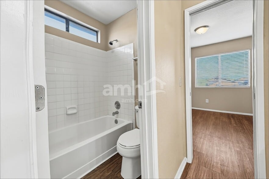 Building Photo - 9957 E Paseo San Ardo