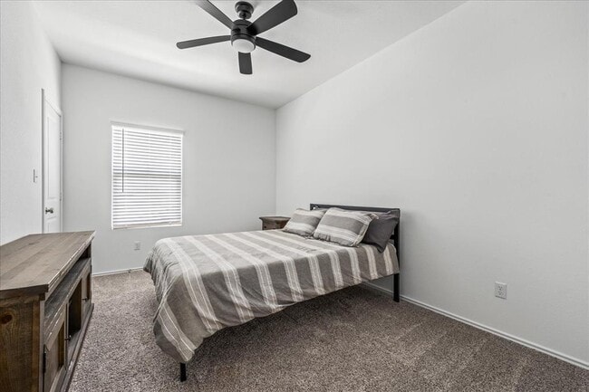 Building Photo - 1725 Cobblecrest Ln