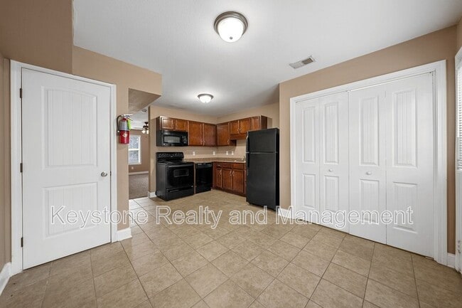 Building Photo - 2296 McCormick Lane