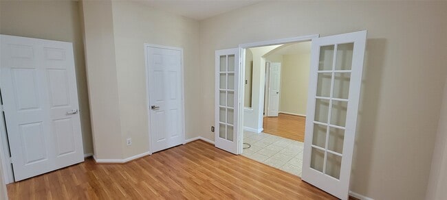 Building Photo - 16306 April Ridge Dr