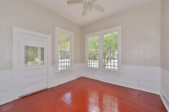 Building Photo - 103 St John St