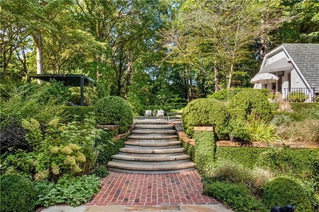 Building Photo - 4224 E Conway Dr NW