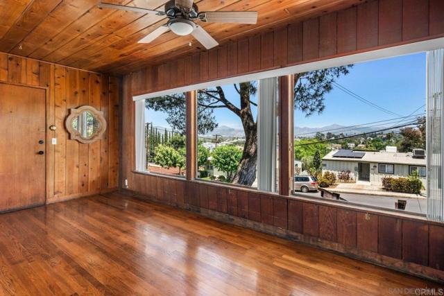 Building Photo - 145 S Grape St