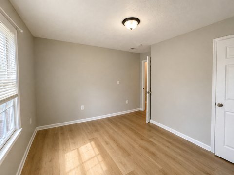 Building Photo - 17 Orchard Dr