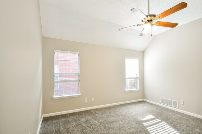 Building Photo - 9043 William Paul Dr