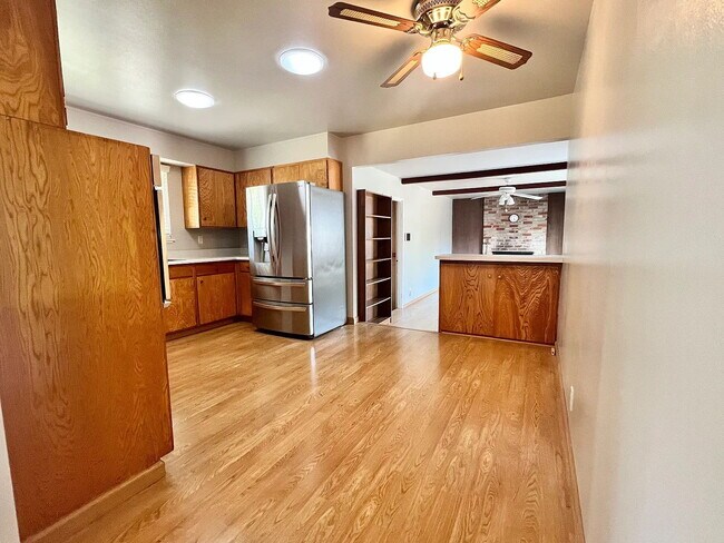 Building Photo - Prime San Jose Home with great backyard!