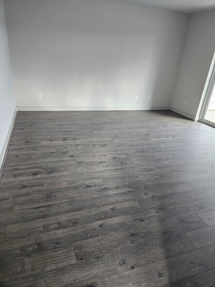 1st floor bedroom - 17905 35th Ave SE