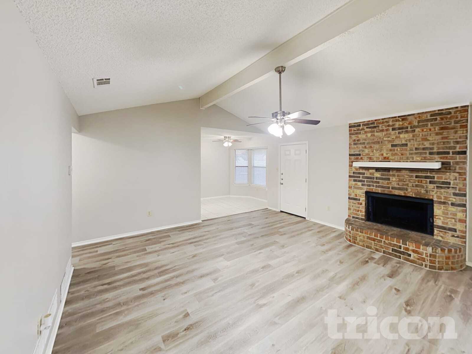 Building Photo - 5929 Birchill Road Watauga TX