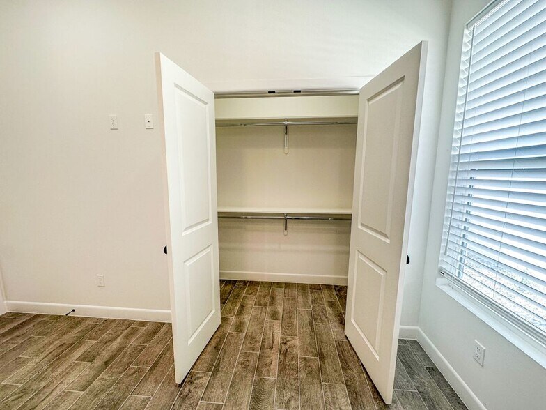 Building Photo - 3405 S Marla Ct