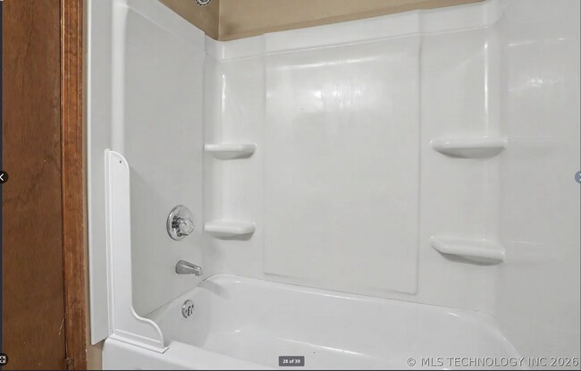 Building Photo - Charming 3-Bed Jenks Home Near Tulsa Hills – Large Corner Lot!