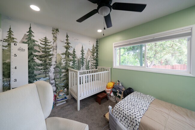 Building Photo - 3709 Avenida Palo Verde