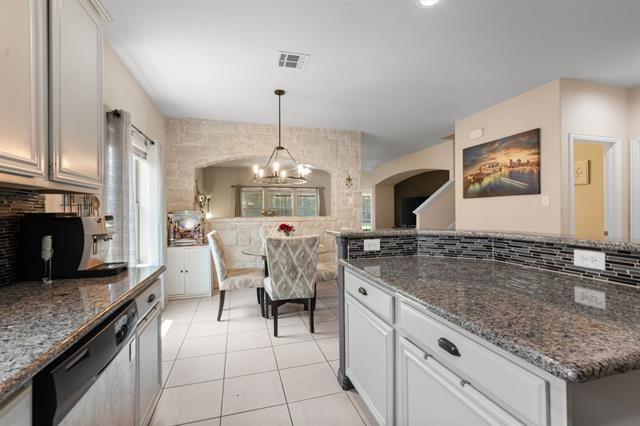Building Photo - 5212 Seashore Ln