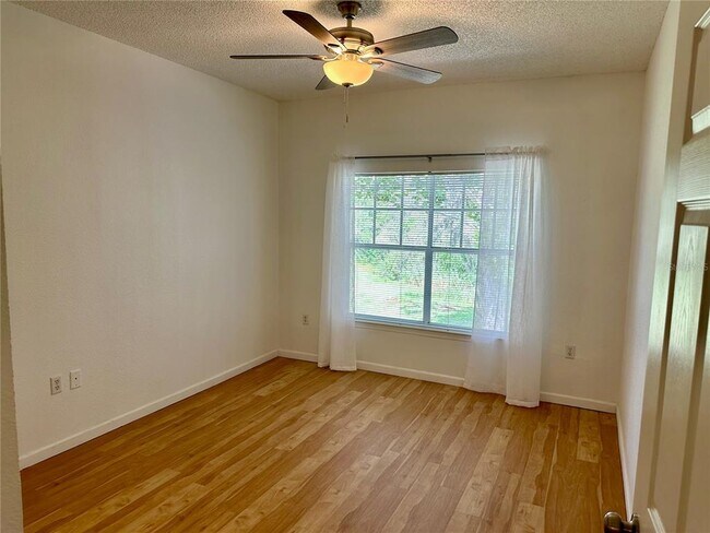 Building Photo - 624 Arbor Lakes Cir