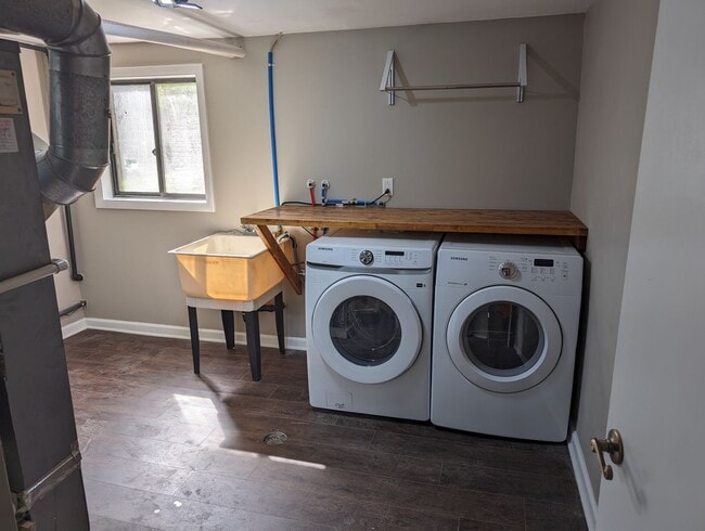 Building Photo - **********Brand new and Updated***Must see...