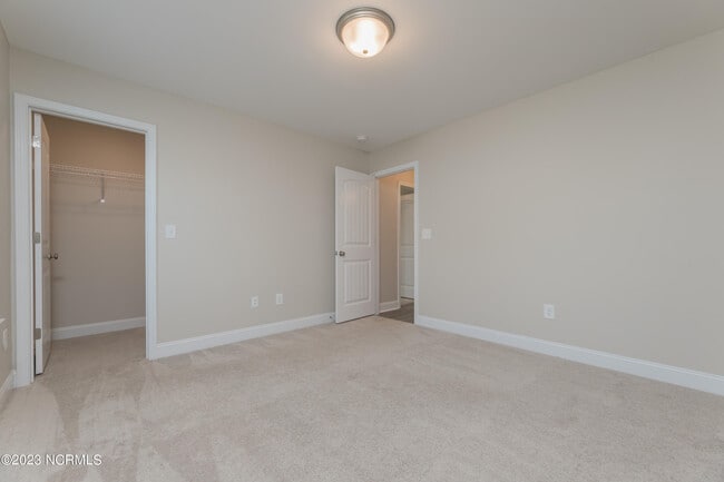 Building Photo - 432 Pebble Shore Dr