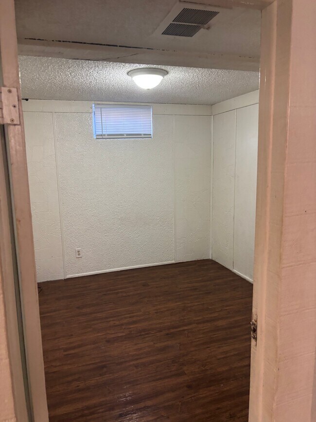 Building Photo - 3607 Sheffield Ln