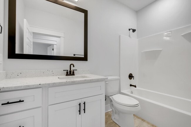 Building Photo - 80 Capri Ln