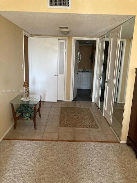 Building Photo - 4020 Galt Ocean Dr