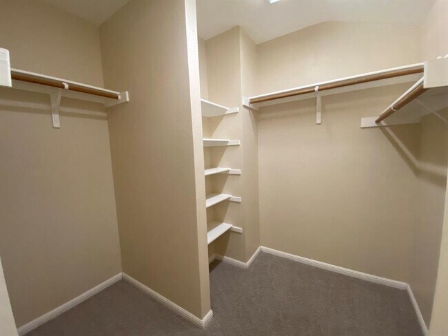 Building Photo - 9402 Magna Carta Loop