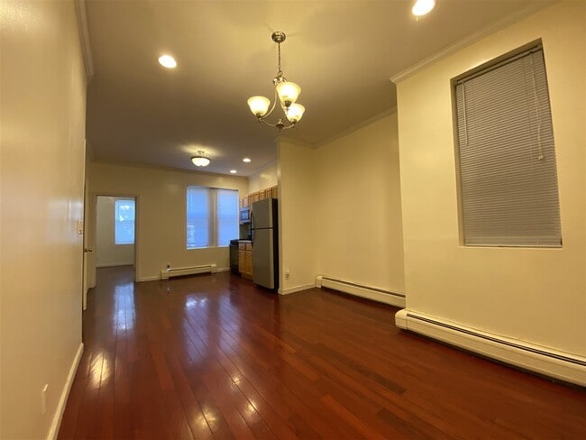 Building Photo - 519 Palisade Ave