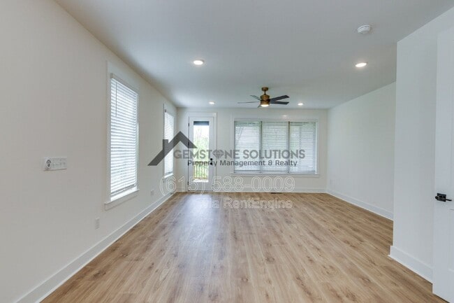 Building Photo - 669 Westboro Dr