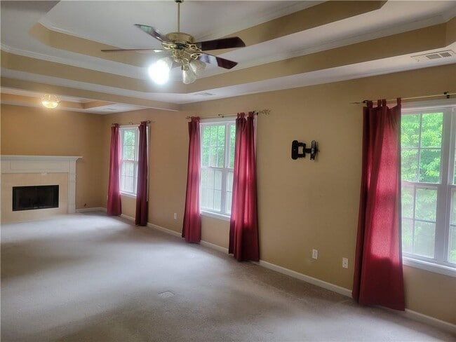 Building Photo - 5555 Holly Springs Dr