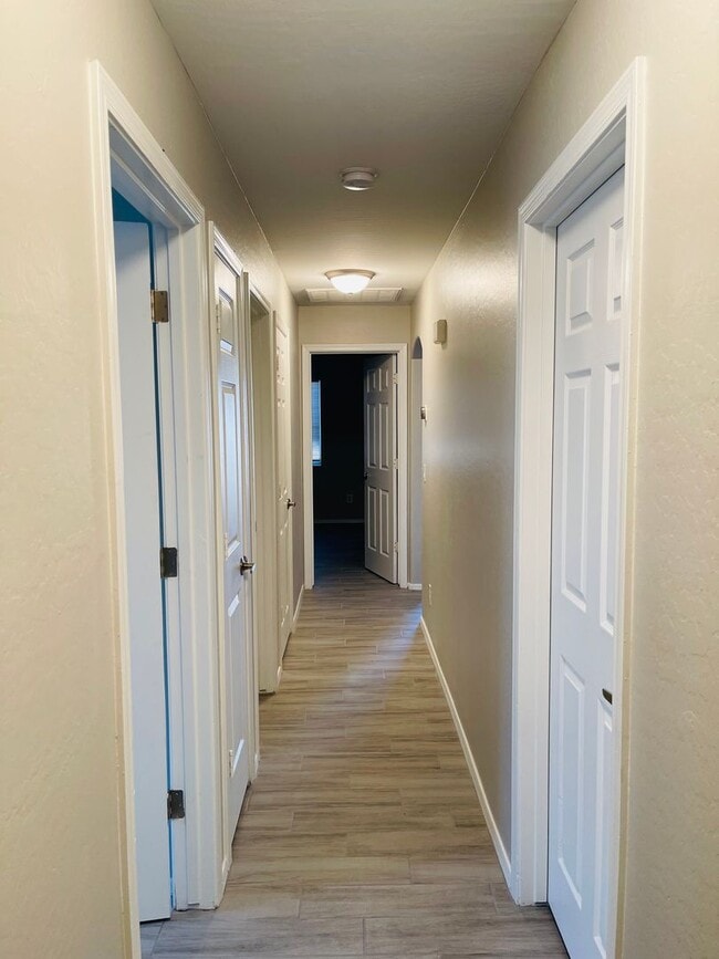 Building Photo - COMING SOON! Gorgeous Remodeled Home in El Mirage