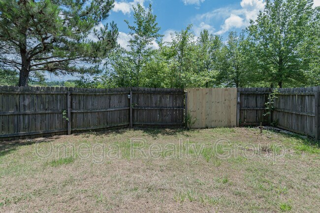 Building Photo - 1020 Washington Dr