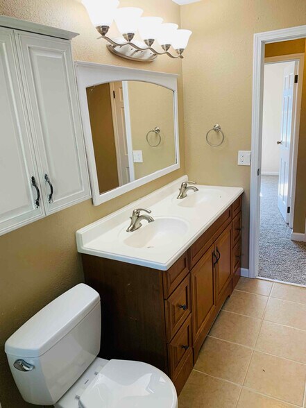 Building Photo - 524 McKinley Dr