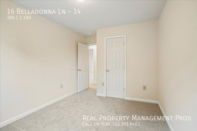 Building Photo - 16 Belladonna Ln