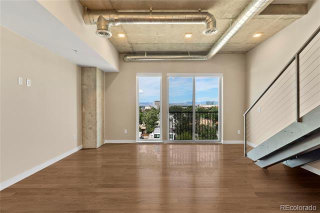 Building Photo - 1515 Julian St