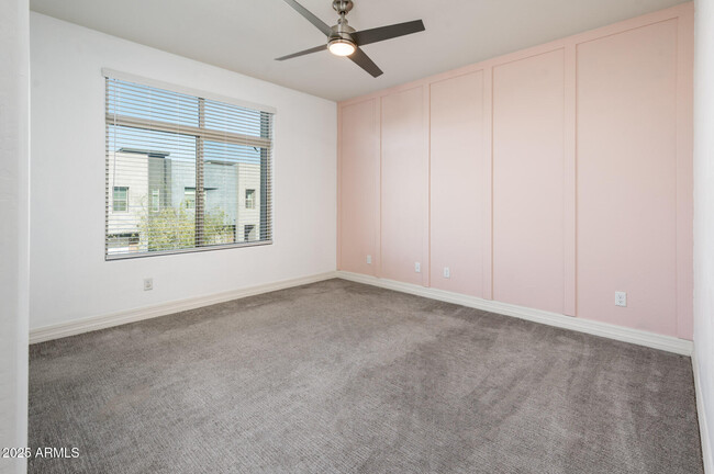 Building Photo - 25339 N 19th Ln