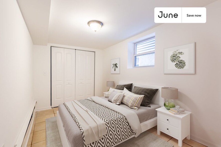 Building Photo - 1841 N Mozart St