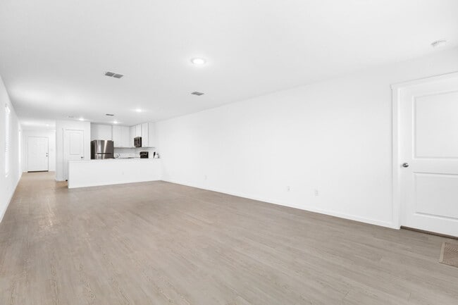 Building Photo - 4bed/2bath Home at Higdon Crossing Subdivision