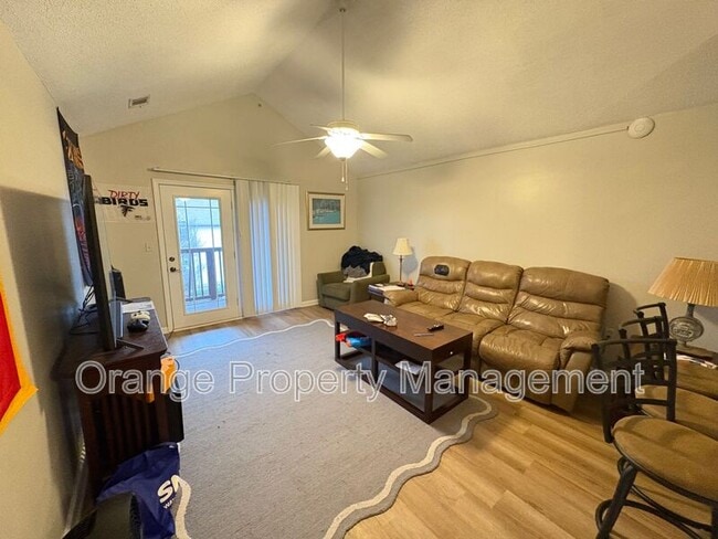 Building Photo - 1331 Harts Ridge Dr