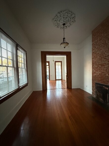 Building Photo - 2227 Brainard St