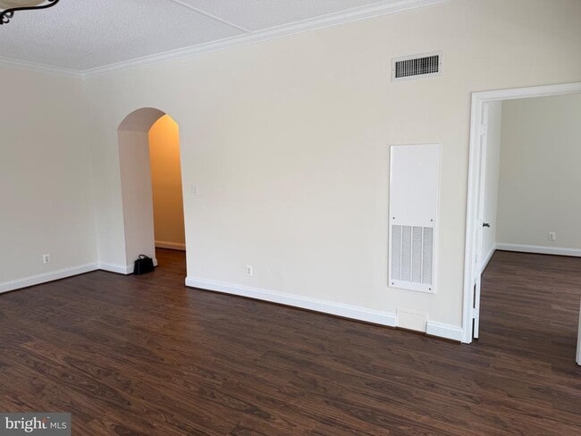 Building Photo - 5225 Pooks Hill Rd