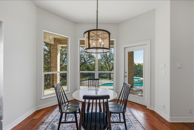 Building Photo - 13725 Madrone Mountain Way