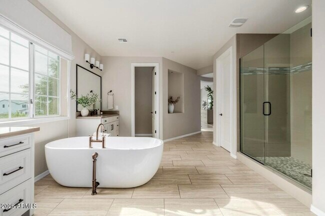 Building Photo - 2931 Madison Vistas Dr