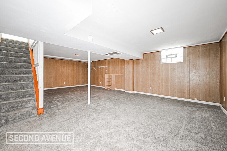 Building Photo - 642 Garden City Dr