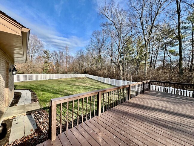 Building Photo - Executive home in West Chester Game Room Hot Tub