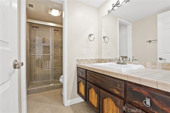 Building Photo - 6031 Shadowbrook Cir