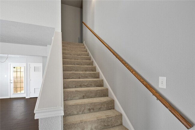 Building Photo - 503 Thornton Ct