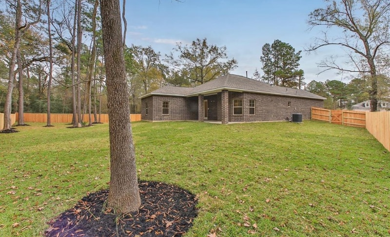 Building Photo - 1035 Carson Dr