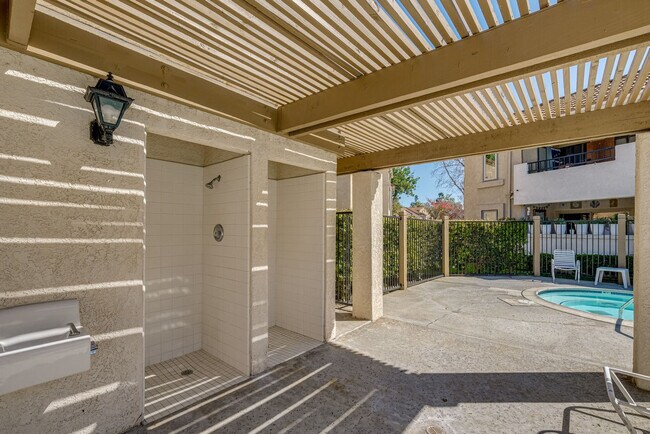 Building Photo - 10710 Dabney Dr